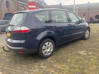 Voertuigafbeelding 4