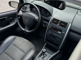 Voertuigafbeelding 7