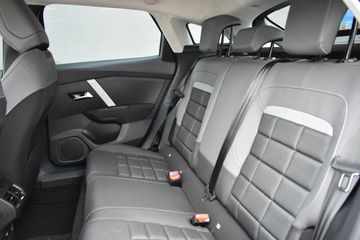 Voertuigafbeelding 13