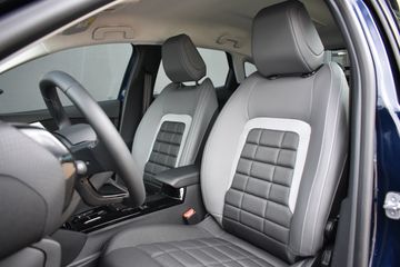 Voertuigafbeelding 6