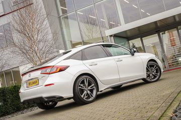 Voertuigafbeelding 17