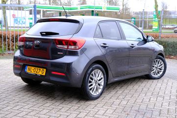 Voertuigafbeelding 2