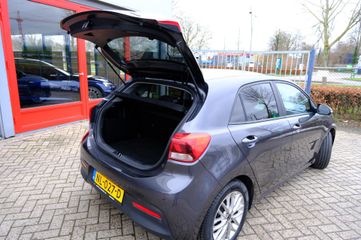 Voertuigafbeelding 8