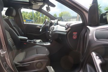 Voertuigafbeelding 25