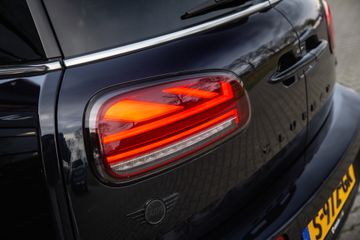 Voertuigafbeelding 8