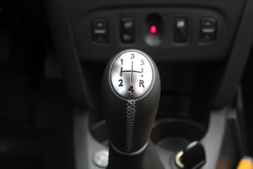 Voertuigafbeelding 16