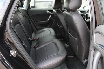 Voertuigafbeelding 10