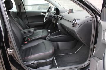 Voertuigafbeelding 8