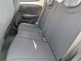 Voertuigafbeelding 9