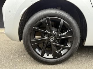 Voertuigafbeelding 11