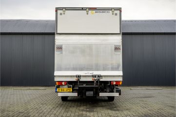 Voertuigafbeelding 6