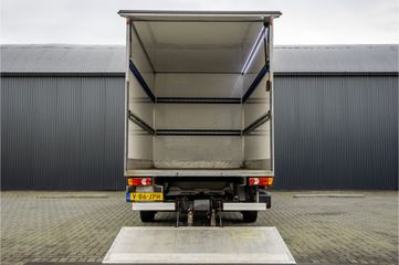 Voertuigafbeelding 7