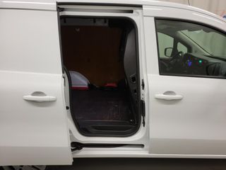 Voertuigafbeelding 6