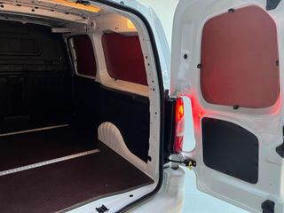 Voertuigafbeelding 38