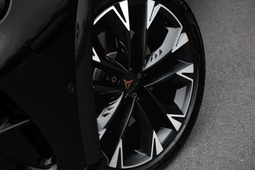 Voertuigafbeelding 3