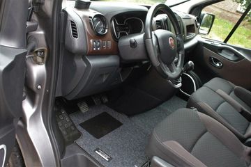 Voertuigafbeelding 8