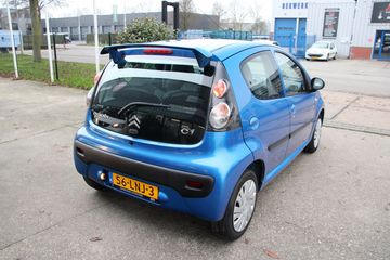 Voertuigafbeelding 4