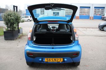 Voertuigafbeelding 8