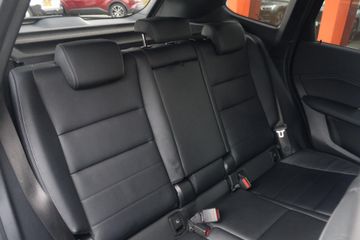 Voertuigafbeelding 30