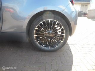 Voertuigafbeelding 11