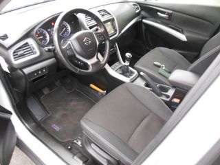 Voertuigafbeelding 12