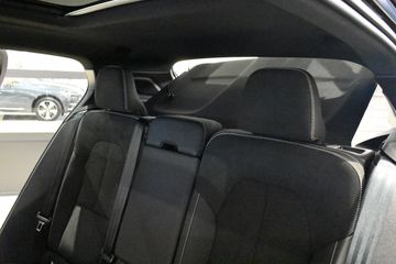 Voertuigafbeelding 37