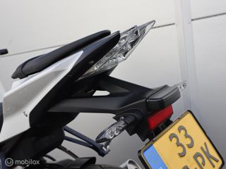 Voertuigafbeelding 15