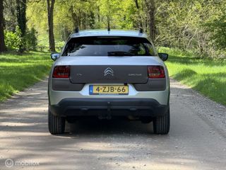 Voertuigafbeelding 12