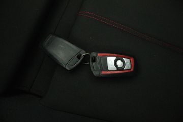 Voertuigafbeelding 15