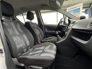 Voertuigafbeelding 7