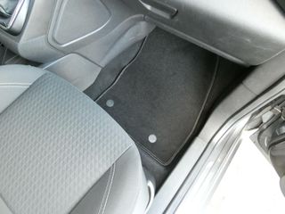 Voertuigafbeelding 35