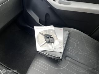 Voertuigafbeelding 13