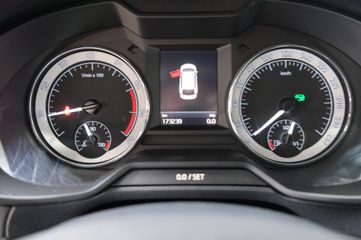 Voertuigafbeelding 16