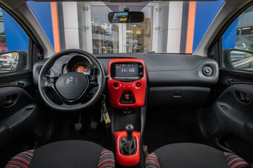 Voertuigafbeelding 13