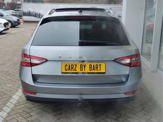 Voertuigafbeelding 3