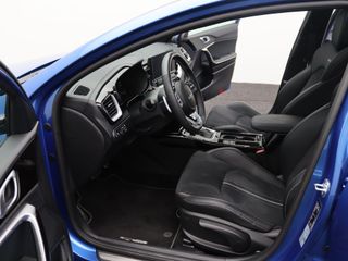 Voertuigafbeelding 12