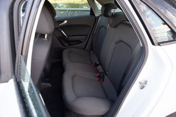 Voertuigafbeelding 8