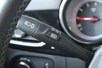 Voertuigafbeelding 16