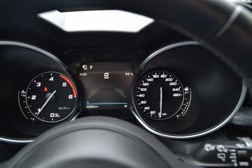 Voertuigafbeelding 24