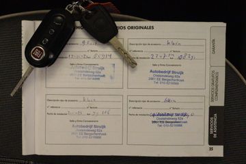 Voertuigafbeelding 12