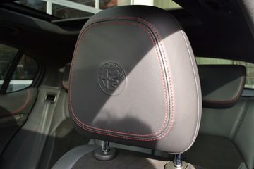 Voertuigafbeelding 13