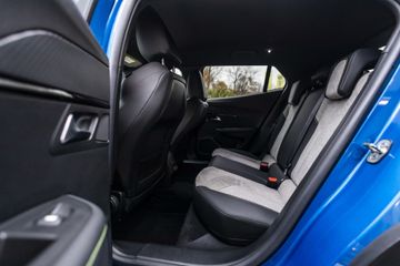 Voertuigafbeelding 13