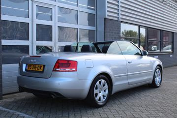 Voertuigafbeelding 4