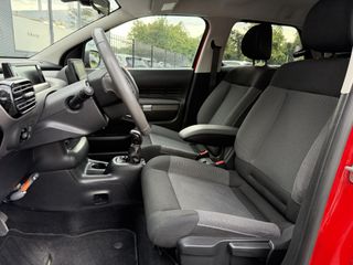 Voertuigafbeelding 6