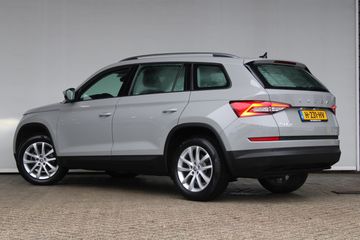 Voertuigafbeelding 6