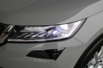 Voertuigafbeelding 9