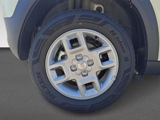 Voertuigafbeelding 8