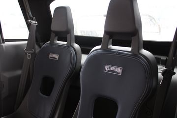 Voertuigafbeelding 8