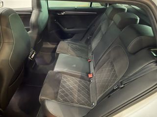 Voertuigafbeelding 31