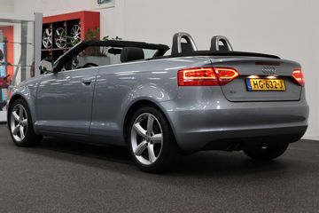 Voertuigafbeelding 3